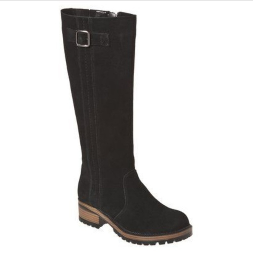 Knee high boot suede